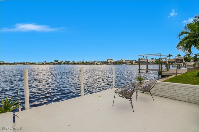 5015 Skyline BLVD, Cape Coral, FL 33914