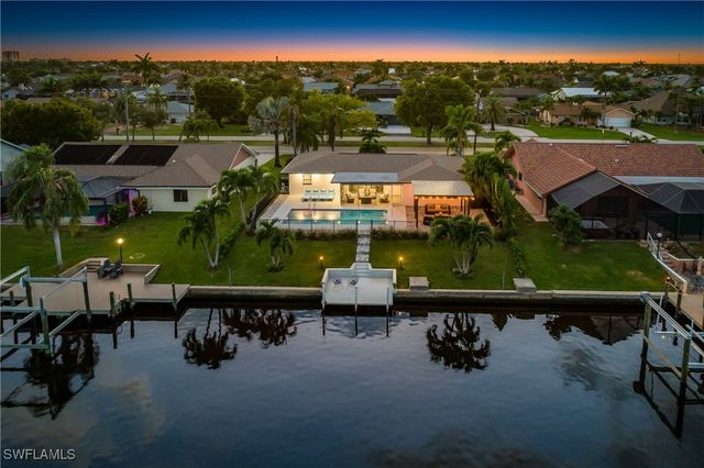 5015 Skyline BLVD, Cape Coral, FL 33914
