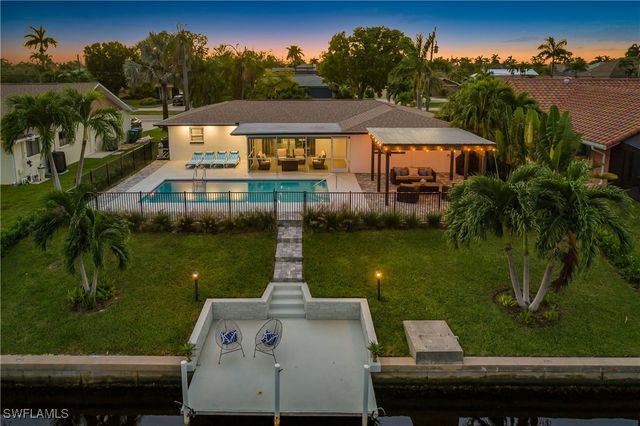 5015 Skyline BLVD, Cape Coral, FL 33914