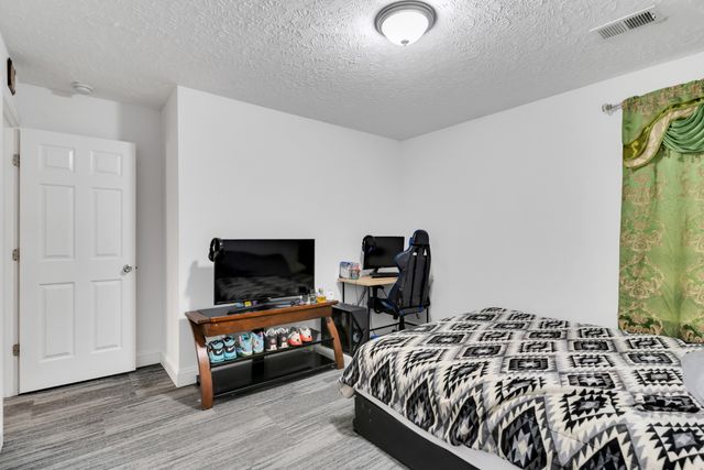 208 Dimaggio Dr, Springfield, TN 37172