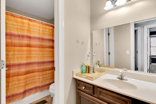 208 Dimaggio Dr, Springfield, TN 37172