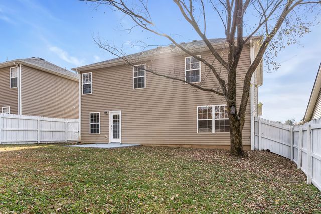 208 Dimaggio Dr, Springfield, TN 37172