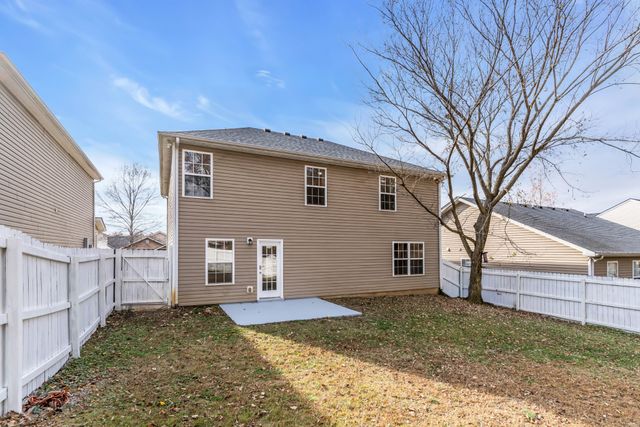 208 Dimaggio Dr, Springfield, TN 37172