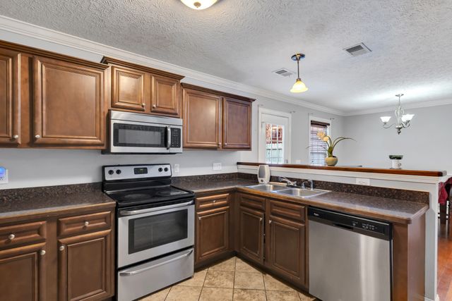 208 Dimaggio Dr, Springfield, TN 37172