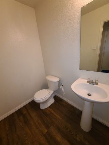 12141 Shine Avenue, Rhome, TX 76078