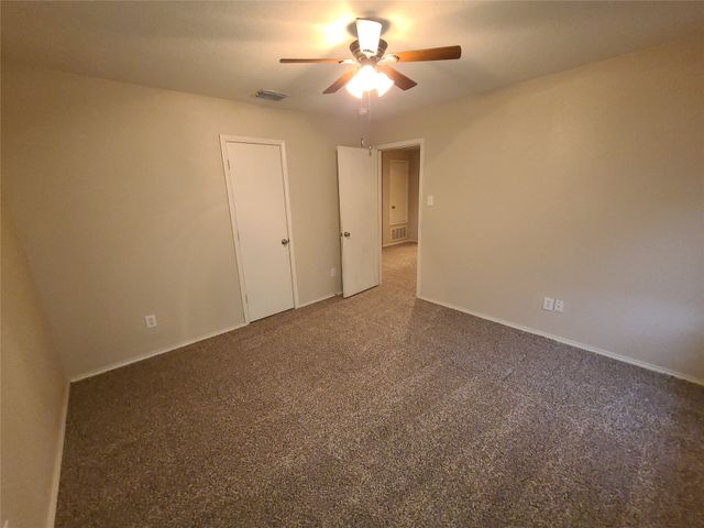 12141 Shine Avenue, Rhome, TX 76078