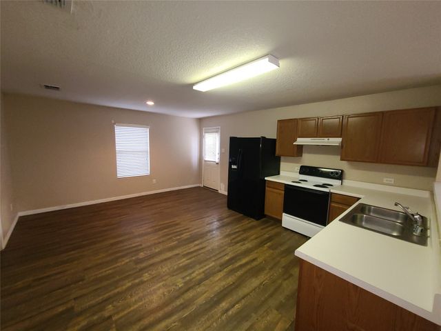 12141 Shine Avenue, Rhome, TX 76078