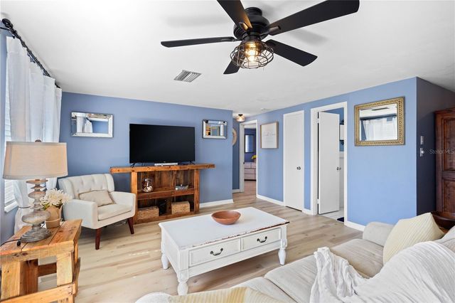 180 E HORTON AVENUE, Englewood, FL 34223