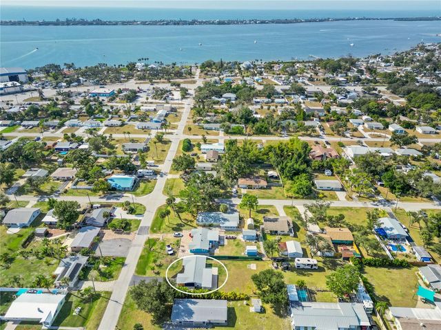 180 E HORTON AVENUE, Englewood, FL 34223