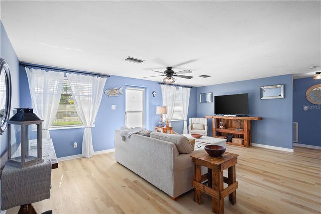 180 E HORTON AVENUE, Englewood, FL 34223