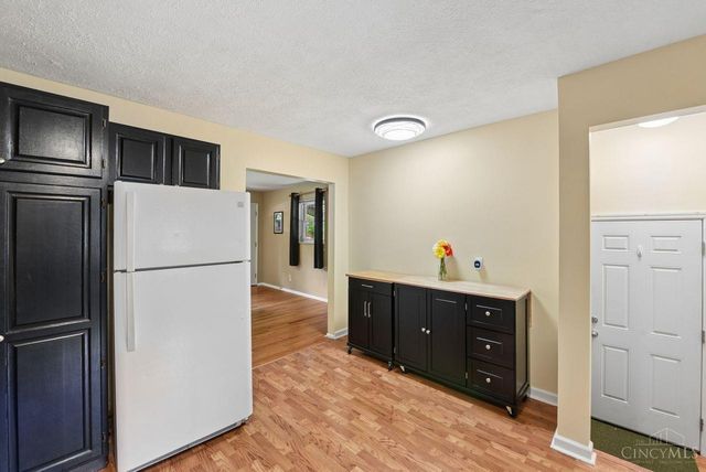 7089 Bluecrest Drive, Cincinnati, OH 45230