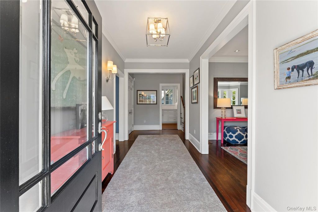 90 E Brookside Drive, Larchmont, NY 10538 — photo 3