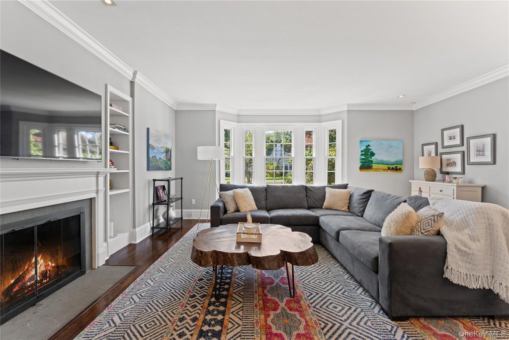 90 E Brookside Drive, Larchmont, NY 10538 — photo 4