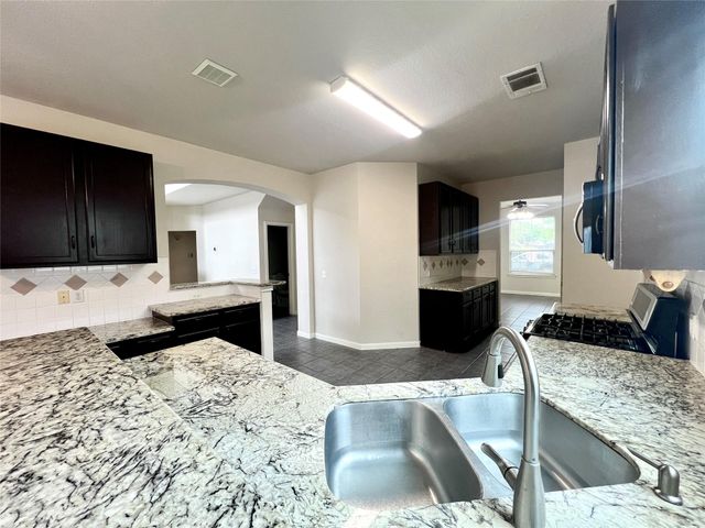 16713 MARSALA SPRINGS DR, Round Rock, TX 78681