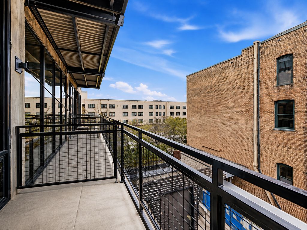 618 Washington Avenue N 405, Minneapolis, MN 55401 — photo 2