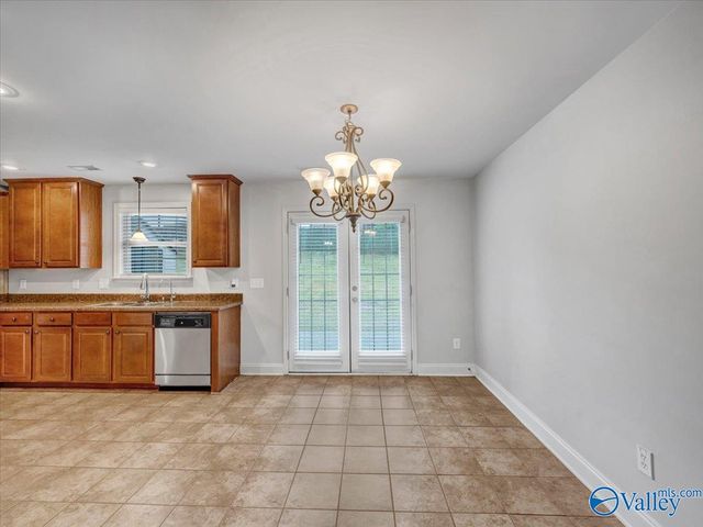 15813 Cold Branch Dr NW, Harvest, AL 35749