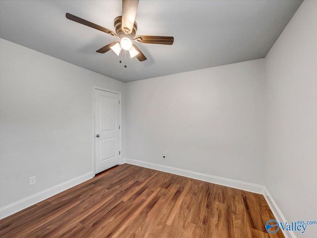 15813 Cold Branch Dr NW, Harvest, AL 35749
