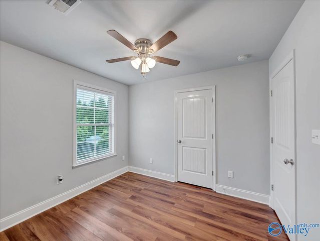 15813 Cold Branch Dr NW, Harvest, AL 35749