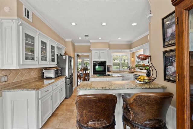 308 Oak Haven Street, Baytown, TX 77520