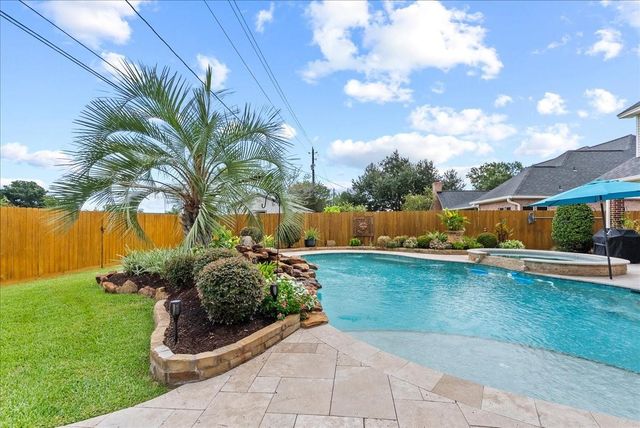 308 Oak Haven Street, Baytown, TX 77520