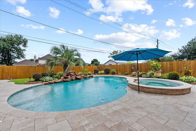 308 Oak Haven Street, Baytown, TX 77520