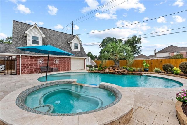 308 Oak Haven Street, Baytown, TX 77520