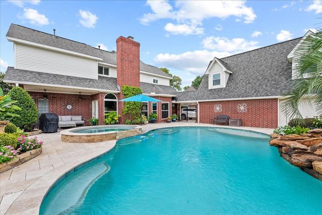 308 Oak Haven Street, Baytown, TX 77520