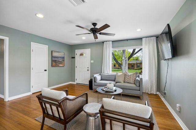 10253 San Juan Avenue, Dallas, TX 75228