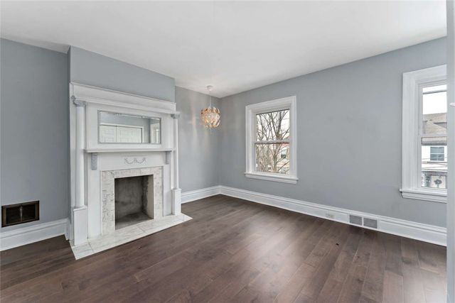 2002 Hampton St, Swissvale, PA 15218