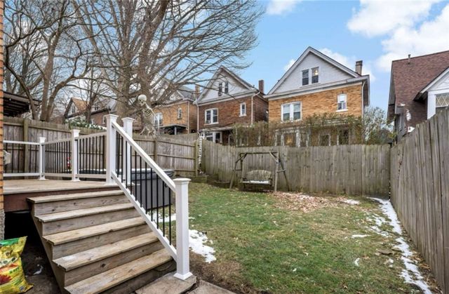 2002 Hampton St, Swissvale, PA 15218