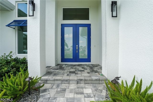 16803 Prince Phillip CT, Cape Coral, FL 33991