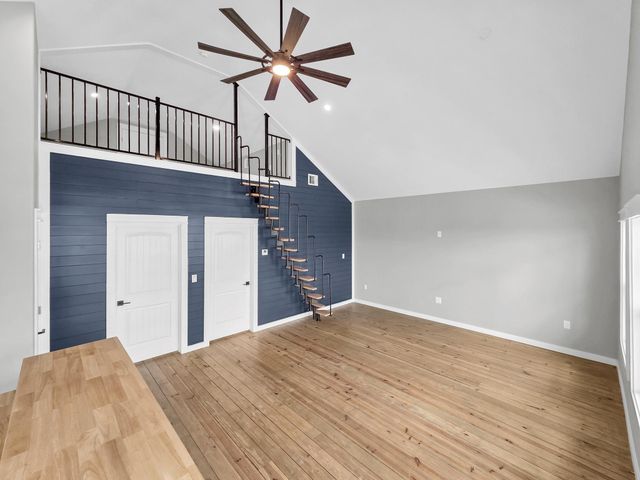 1041 Sunset Circle W, Crystal Beach, TX 77650