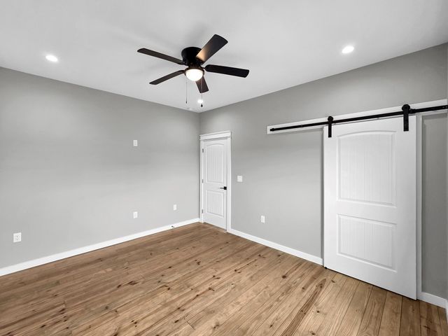 1041 Sunset Circle W, Crystal Beach, TX 77650