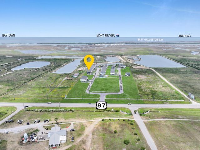 1041 Sunset Circle W, Crystal Beach, TX 77650