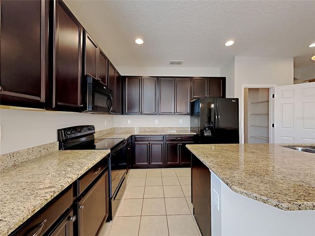 1328 ARONIMINIK DRIVE, Mount Dora, FL 32757