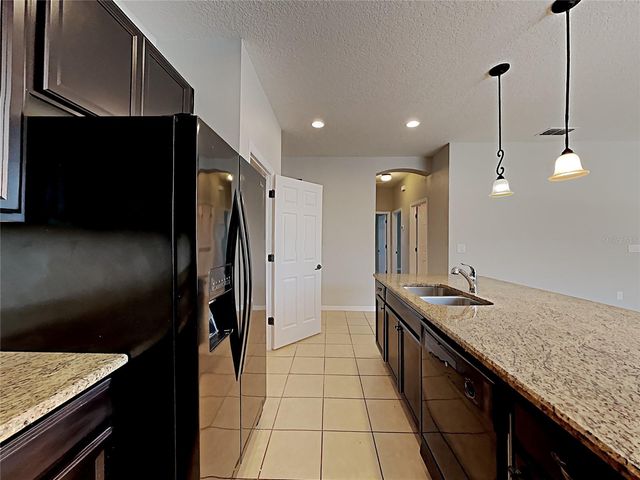 1328 ARONIMINIK DRIVE, Mount Dora, FL 32757
