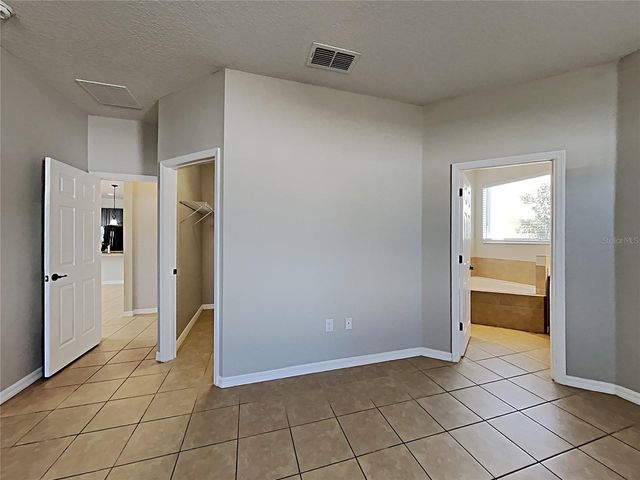 1328 ARONIMINIK DRIVE, Mount Dora, FL 32757