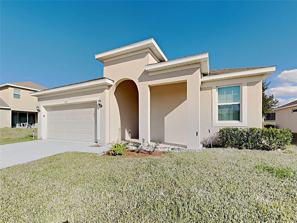1328 ARONIMINIK DRIVE, Mount Dora, FL 32757