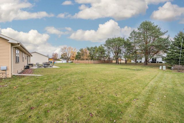 1105 SILVER BIRCH DRIVE, Menasha, WI 54952