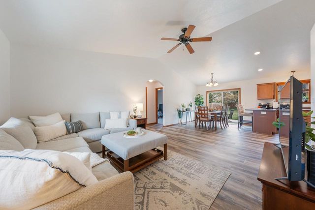 1105 SILVER BIRCH DRIVE, Menasha, WI 54952