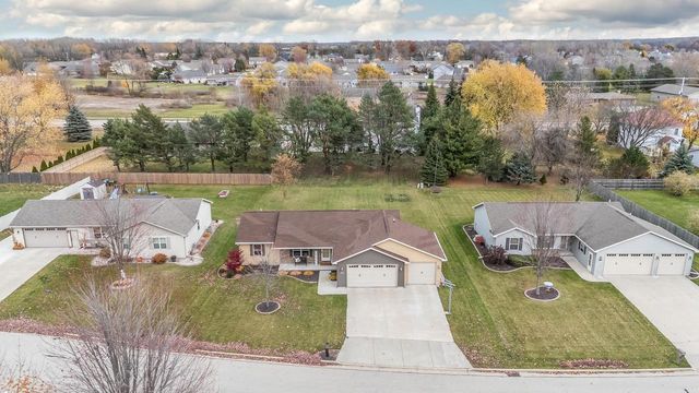 1105 SILVER BIRCH DRIVE, Menasha, WI 54952