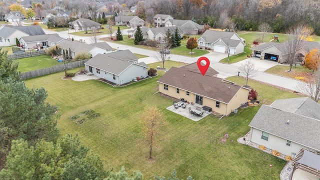 1105 SILVER BIRCH DRIVE, Menasha, WI 54952