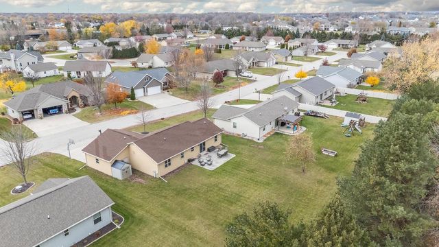 1105 SILVER BIRCH DRIVE, Menasha, WI 54952