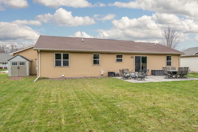 1105 SILVER BIRCH DRIVE, Menasha, WI 54952