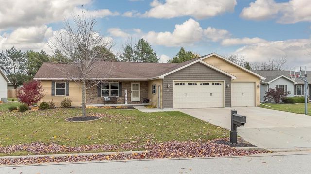 1105 SILVER BIRCH DRIVE, Menasha, WI 54952