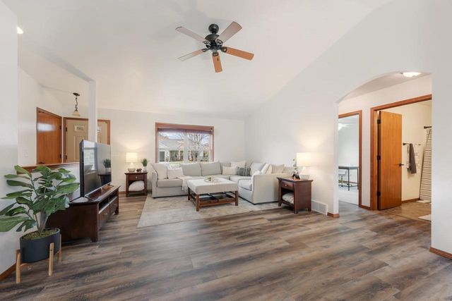 1105 SILVER BIRCH DRIVE, Menasha, WI 54952