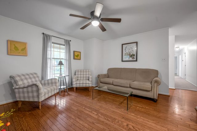 3331 Sutherland Drive, Lexington, KY 40517