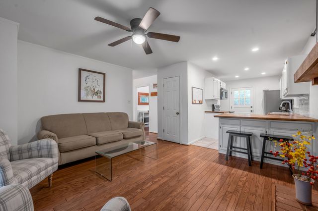 3331 Sutherland Drive, Lexington, KY 40517