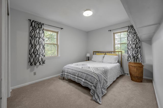 3331 Sutherland Drive, Lexington, KY 40517