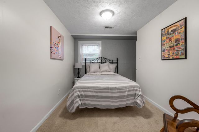 3331 Sutherland Drive, Lexington, KY 40517